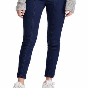 Free people skinny jeans/jeggings